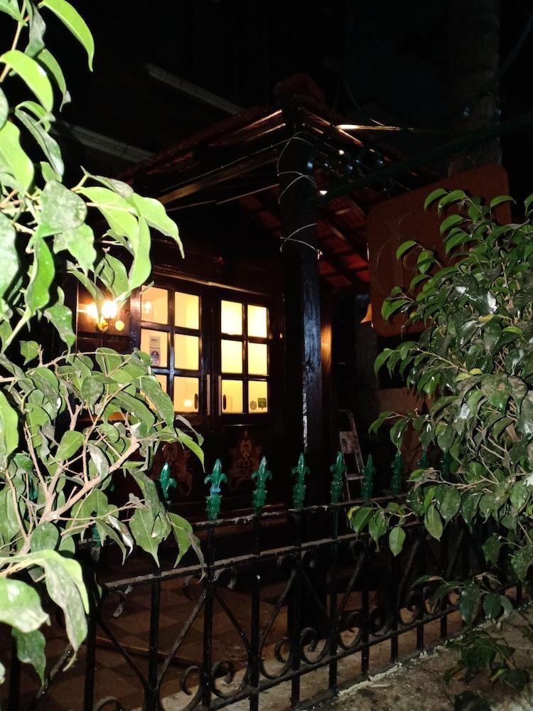 Jc Chalet Bombaj Exteriér fotografie